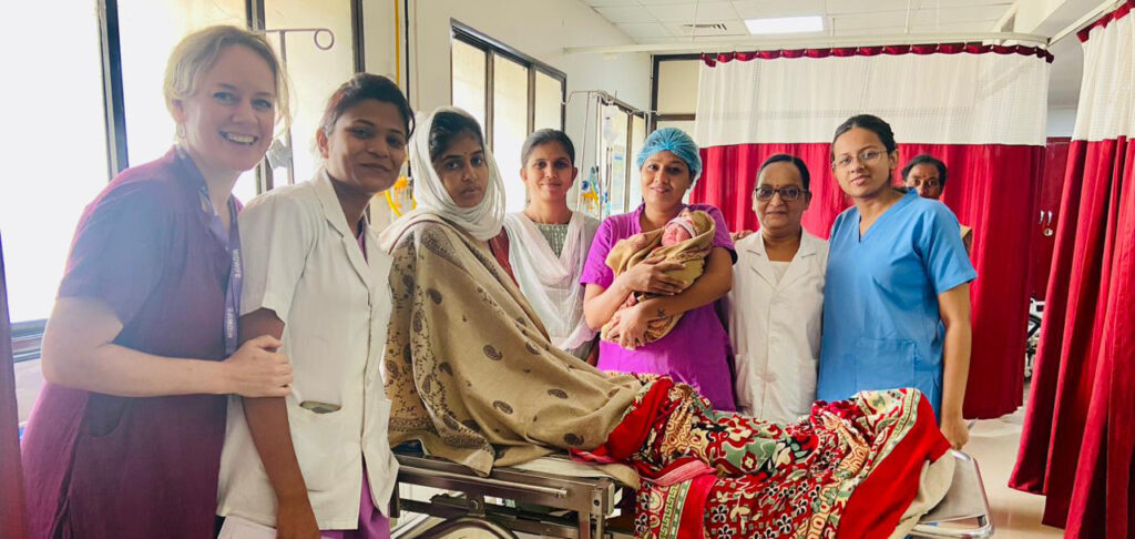 Midwife in India